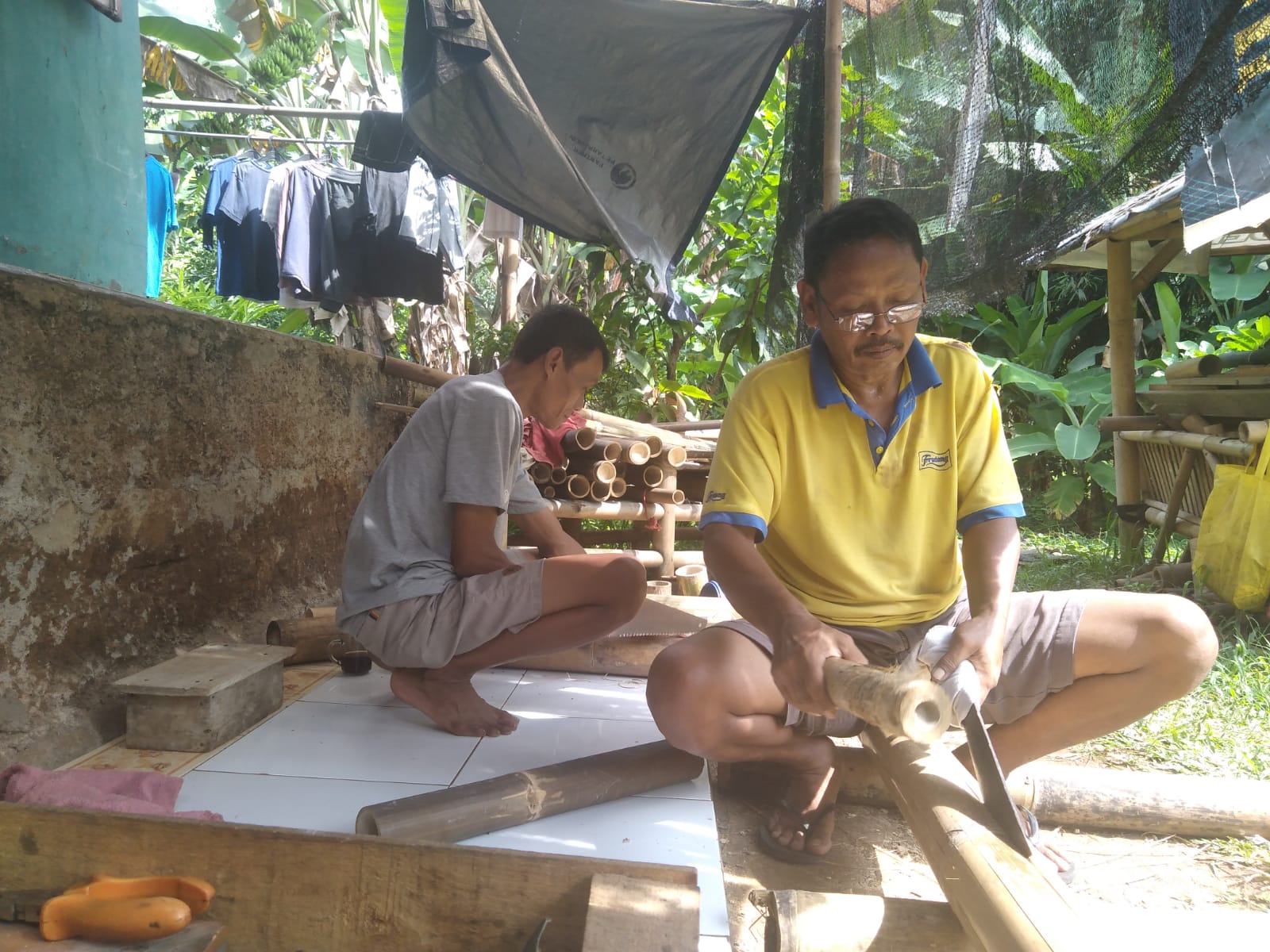 Industri Kreatif Bale Bambu di Era Modern