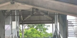 Akses dari Stasiun Kereta Api Merak menuju pelabuhan ASDP Merak Banten sudah dibuka kembali