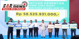 Prabowo dan Mentan Amran Bagikan Bantuan Ternak hingga Benih untuk Petani dan Peternak Sumedang