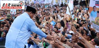 Prabowo Turun Panggung Sapa Ratusan Ribu Masyarakat Jawa Timur di Sidoarjo