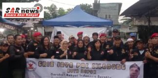 PAC GRIB JAYA Cilodong Gelar aksi Berbagi menu berbuka ( Iffor ) untuk pengguna jalan yang melintas di kelurahan Jatimulya, Kota Depok