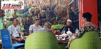 Lurah Salembaran Jaya Bersilaturahmi dan Dirangkai Dengan Makan Bersama Aparatur Kelurahan Pada Hari Raya Idul Fitri 1 Syawal 1445 H/ 2024 M