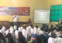Sat Resnarkoba Polres Lebak Sosialisasi Pencegahan Pemberantasan Penyalahgunaan dan Peredaran Narkoba di SMKN I Cikulur