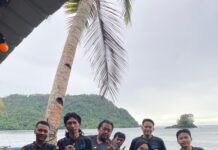 Karyawan PT. YPTT Regional Papua, Tahun Baruan di Pantai Tabelanusu