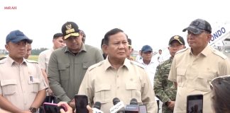 Prabowo Pastikan Pasokan Pangan Cukup di Lokasi Terdampak Bencana yang Terisolasi