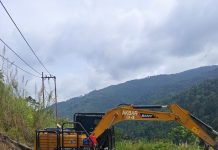 PUPR Padang Lawas Bekerjasama dengan Tim Akbar 34 Perbaiki Jalan untuk Kenyamanan Masyarakat