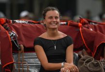 Momen WN Jerman Happy Jajal Becak Listrik Bantuan Prabowo: Ini Inisiatif yang Bagus