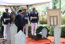 Prabowo Jadi Inspektur Upacara, Pimpin Prosesi Pemakaman Almarhum Try Sutrisno dengan Khidmat