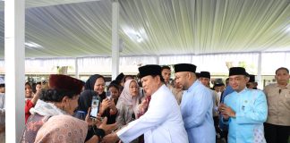 Usai Rayakan Lebaran di Aceh Tamiang, Prabowo Sapa Warga di Istana Negara