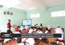 Guru di Bogor Ungkap Manfaat Papan Digital Interaktif: Murid Lebih Semangat dan Tidak Bolos Sekolah