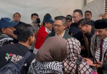 Menlu Sugiono Jemput Langsung WNI yang Bebas dari Tahanan Israel di Bandara Soetta