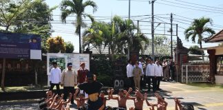 Prabowo Cek Langsung Perkembangan Sekolah Rakyat di Bali, Disambut Semarak Tari Kecak dari Siswa