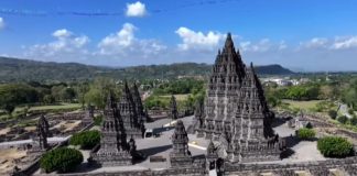 Prabowo dan Modi Nikmati Kemegahan Candi Prambanan dari Udara, Warisan Dunia Jadi Saksi Persahabatan Dua Negara