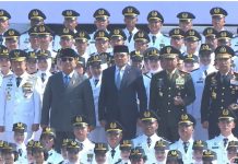 Lulusan Terbaik IPDN dari Keluarga Buruh hingga Petani, Prabowo: Membanggakan Hati Saya