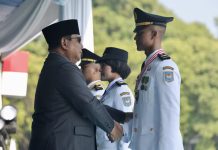 Dari Papua hingga Dilantik Presiden, Cerita Perjuangan Jhosua Jadi Praja IPDN