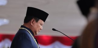 Awali Upacara HUT ke-81 RI, Prabowo Ajak Seluruh Peserta Berdoa untuk Korban Bencana