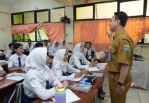Guru PPPK Penuh Waktu Bisa Ikut Seleksi CPNS Mulai 2027