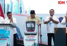 Di Depan Prabowo, Gubernur DKI ‘Kampanyekan’ Angka 8 di Peresmian LRT Kelapa Gading-Manggarai