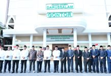 Prabowo Salurkan Bantuan untuk Gontor, Dukung Santri Jadi Generasi Berilmu dan Bermanfaat